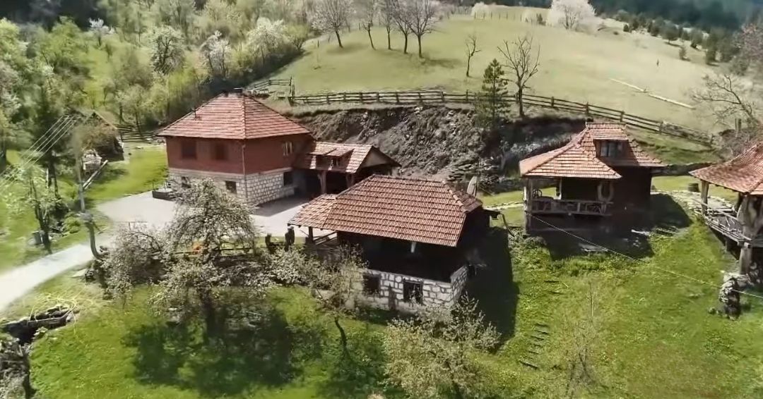 U blizini Beograda nalaze se etno sela koja nude predivne prirodne pejzaže i tradicionalni duh.